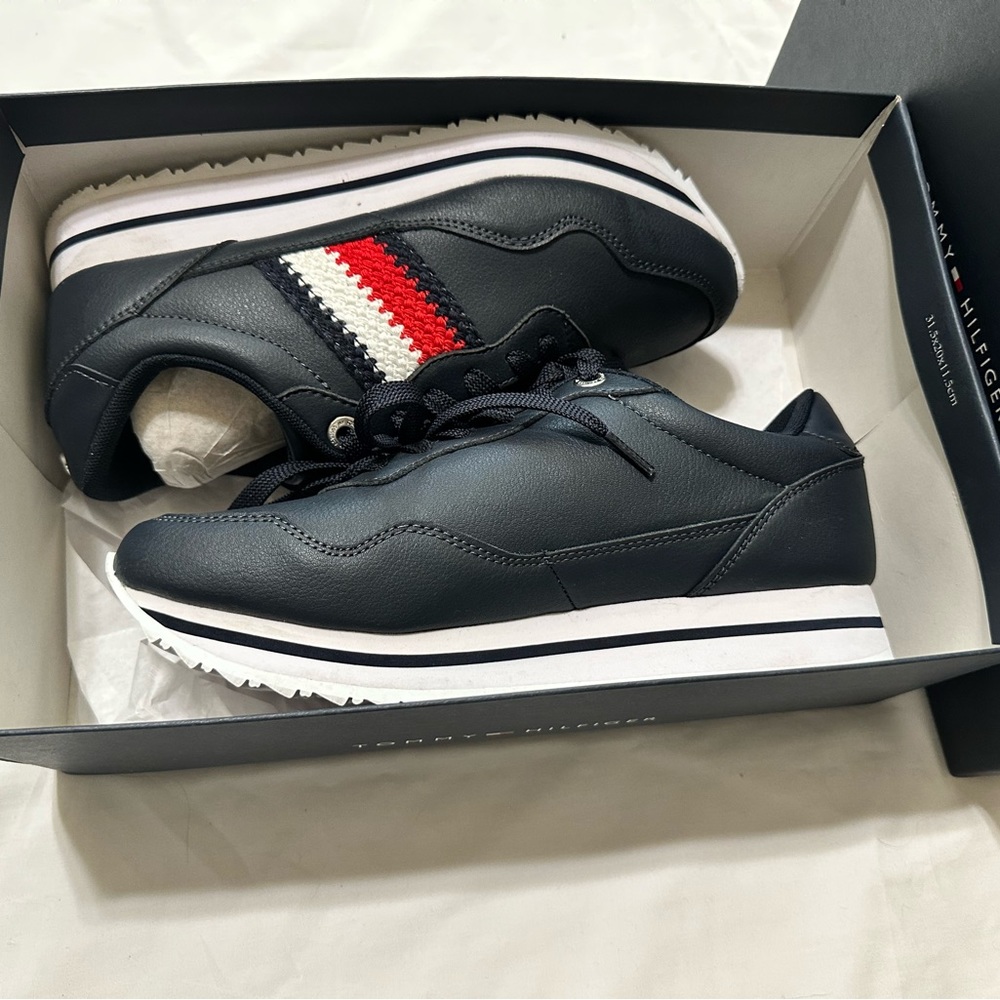 Women’s Tommy Hilfiger sneakers